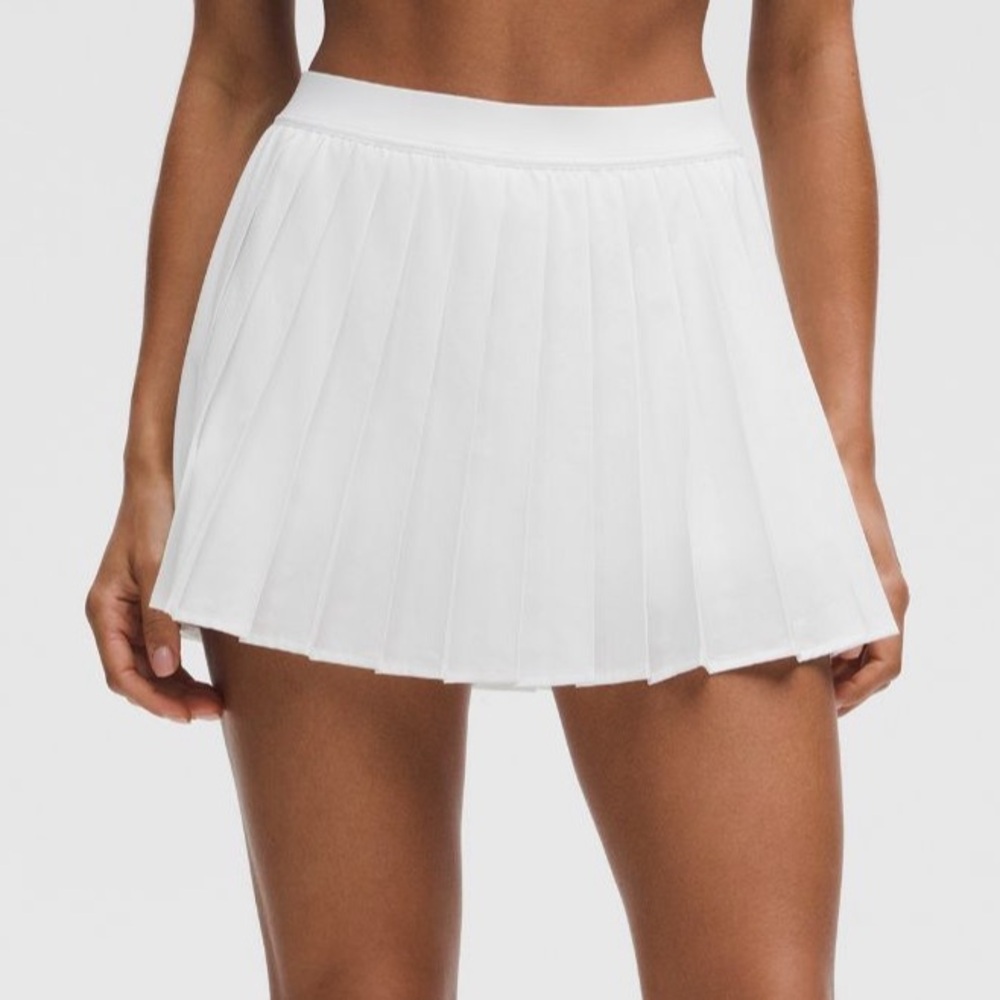 Lululemon white pleated tennis skirt